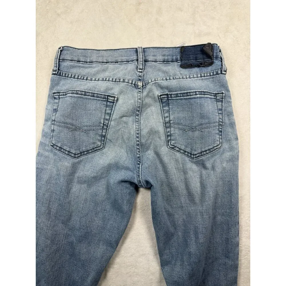 Levis signature by